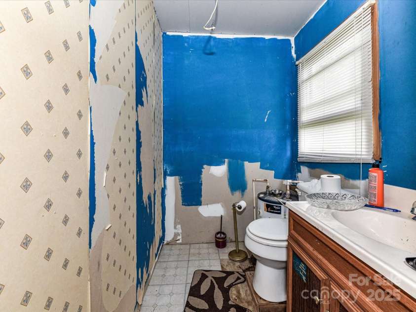 1408 Meadow Avenue, Kannapolis, NC 28083.  MLS# CAR4294297, YatesRealty ID 34045. 