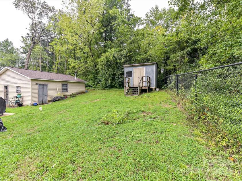 1408 Meadow Avenue, Kannapolis, NC 28083.  MLS# CAR4294297, YatesRealty ID 34045. 