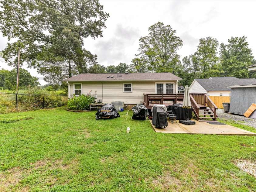 1408 Meadow Avenue, Kannapolis, NC 28083.  MLS# CAR4294297, YatesRealty ID 34045. 