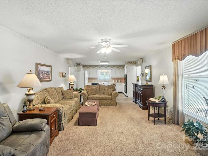 2111 Linalda Court, Charlotte, NC 28214.  MLS# CAR4289878, YatesRealty ID 34046. 