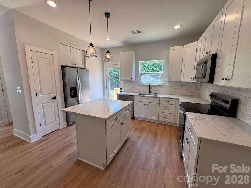 401 Firestone Street, Gastonia, NC 28052.  MLS# CAR4397198, YatesRealty ID 34046. 