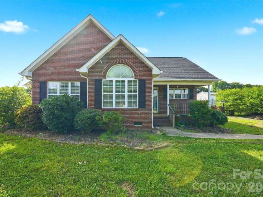 4705 Ceria Drive, Monroe, NC 28112.  MLS# CAR4398109, YatesRealty ID 34048. Front of the House