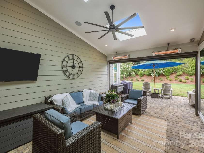 9512 Pacing Lane, Concord, NC 28027.  MLS# CAR4282230, YatesRealty ID 34048. 