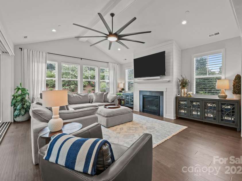 9512 Pacing Lane, Concord, NC 28027.  MLS# CAR4282230, YatesRealty ID 34048. 