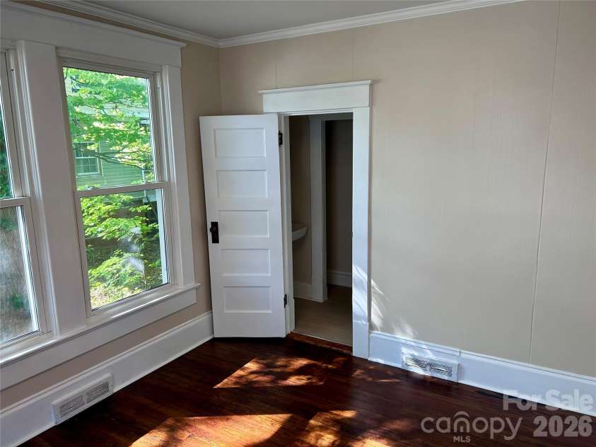 205 Elm Street, Salisbury, NC 28144.  MLS# CAR4398689, YatesRealty ID 34049. 