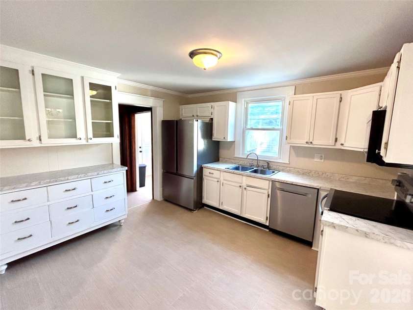 205 Elm Street, Salisbury, NC 28144.  MLS# CAR4398689, YatesRealty ID 34049. 