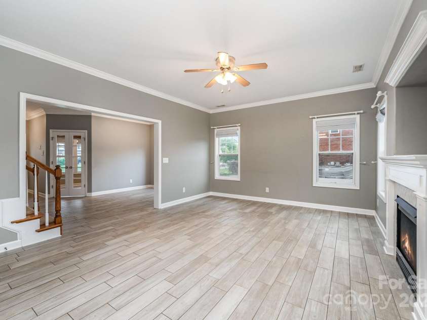 4368 Tucker Chase Drive, Midland, NC 28107.  MLS# CAR4288845, YatesRealty ID 34049. 