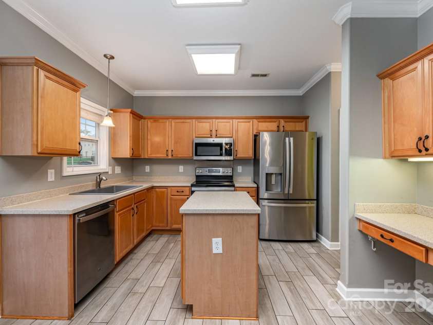 4368 Tucker Chase Drive, Midland, NC 28107.  MLS# CAR4288845, YatesRealty ID 34049. 