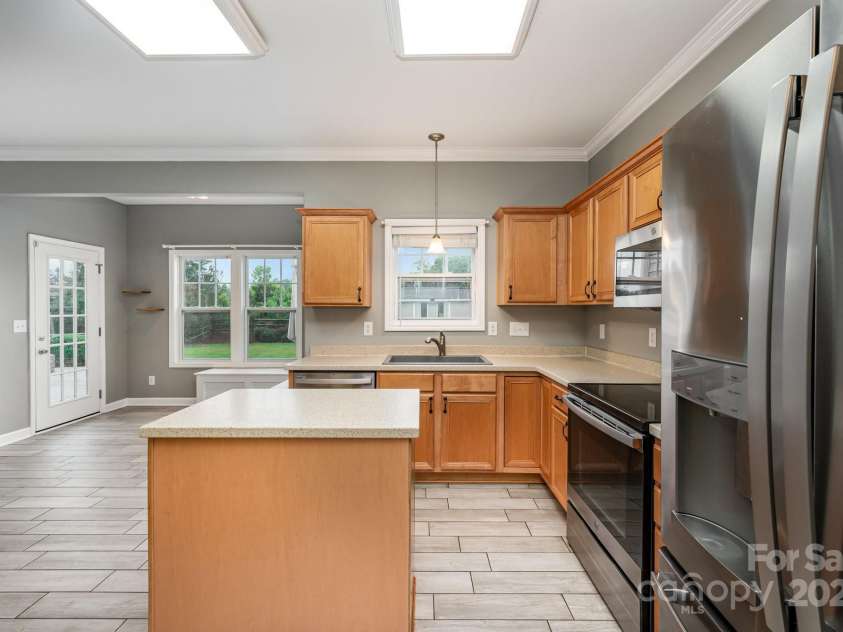 4368 Tucker Chase Drive, Midland, NC 28107.  MLS# CAR4288845, YatesRealty ID 34049. 