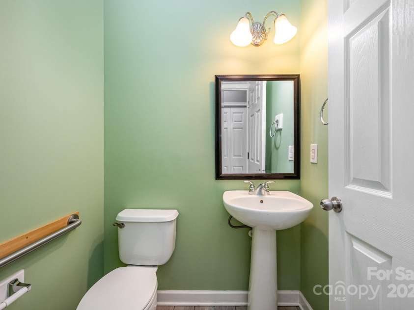 4368 Tucker Chase Drive, Midland, NC 28107.  MLS# CAR4288845, YatesRealty ID 34049. 