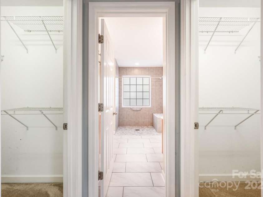 4368 Tucker Chase Drive, Midland, NC 28107.  MLS# CAR4288845, YatesRealty ID 34049. 