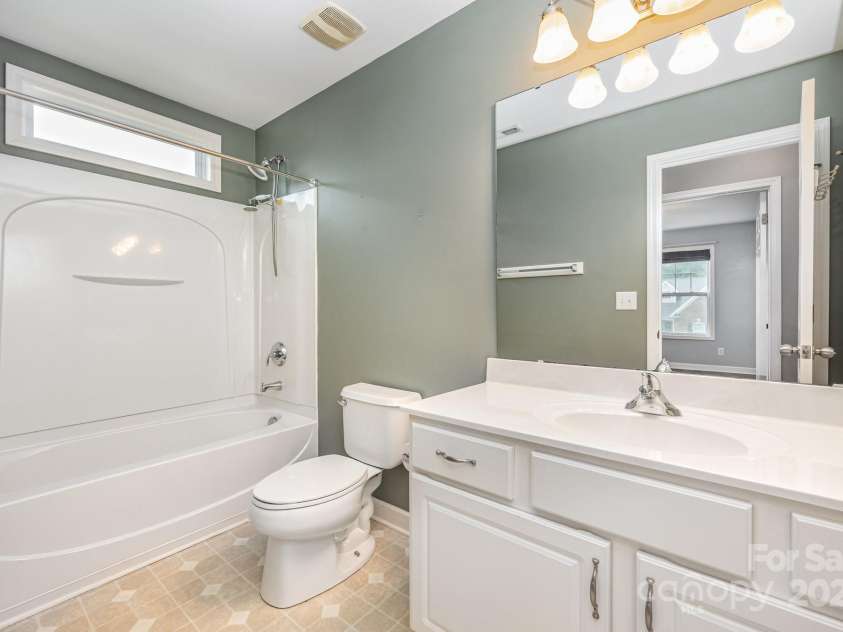 4368 Tucker Chase Drive, Midland, NC 28107.  MLS# CAR4288845, YatesRealty ID 34049. 