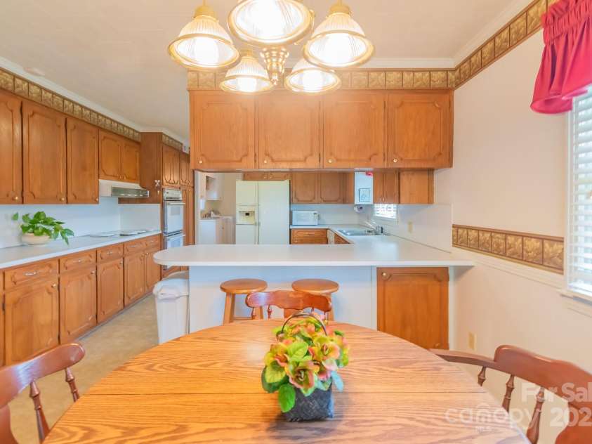 1405 Northcrest Drive, Albemarle, NC 28001.  MLS# CAR4172436, YatesRealty ID 3405. 
