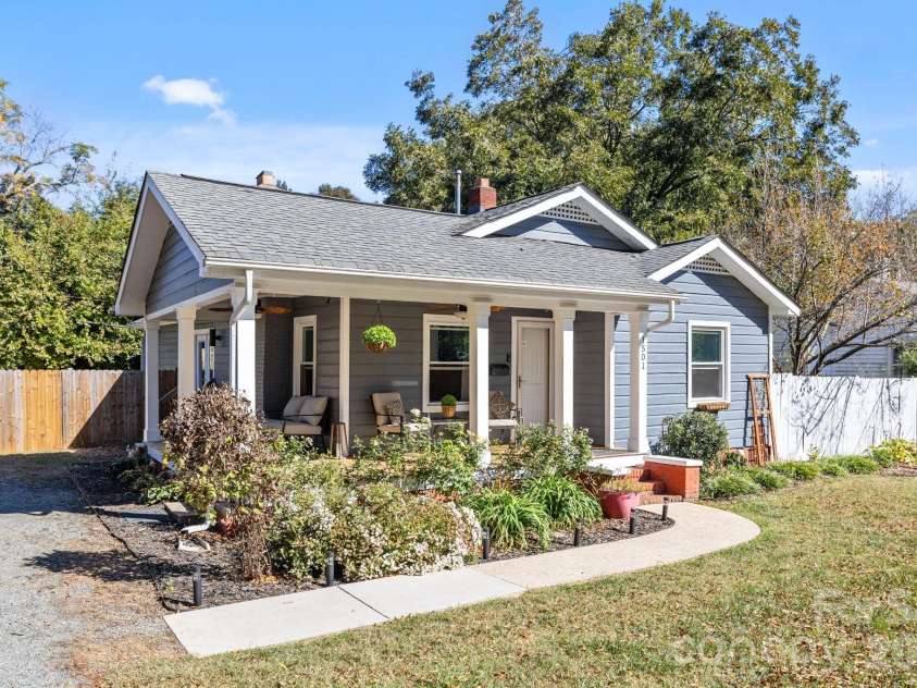 1501 Herrin Avenue, Charlotte, NC 28205.  MLS# CAR4318166, YatesRealty ID 3405. 
