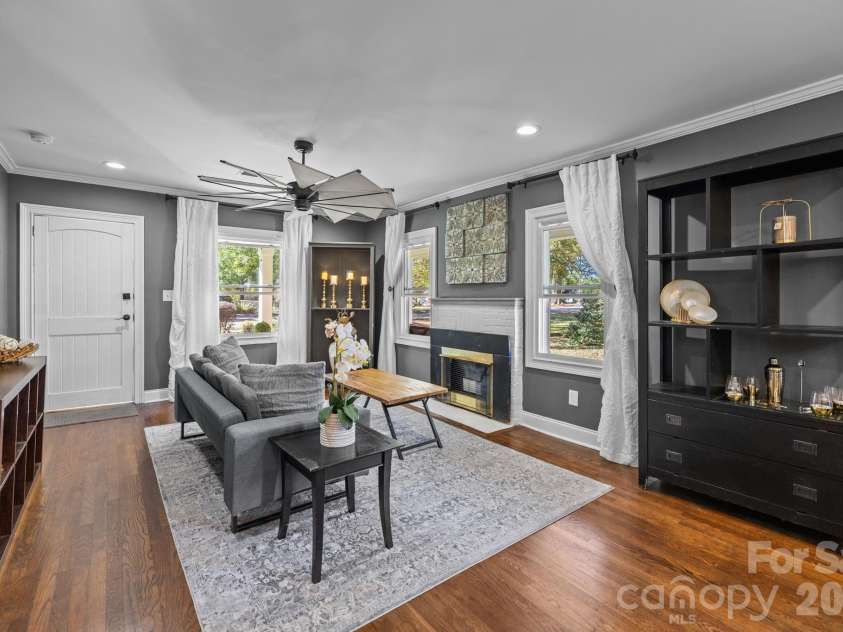 1501 Herrin Avenue, Charlotte, NC 28205.  MLS# CAR4318166, YatesRealty ID 3405. 