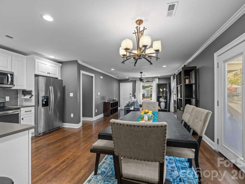 1501 Herrin Avenue, Charlotte, NC 28205.  MLS# CAR4318166, YatesRealty ID 3405. 