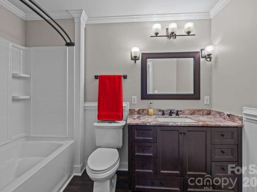 1501 Herrin Avenue, Charlotte, NC 28205.  MLS# CAR4318166, YatesRealty ID 3405. 