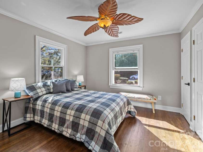 1501 Herrin Avenue, Charlotte, NC 28205.  MLS# CAR4318166, YatesRealty ID 3405. 