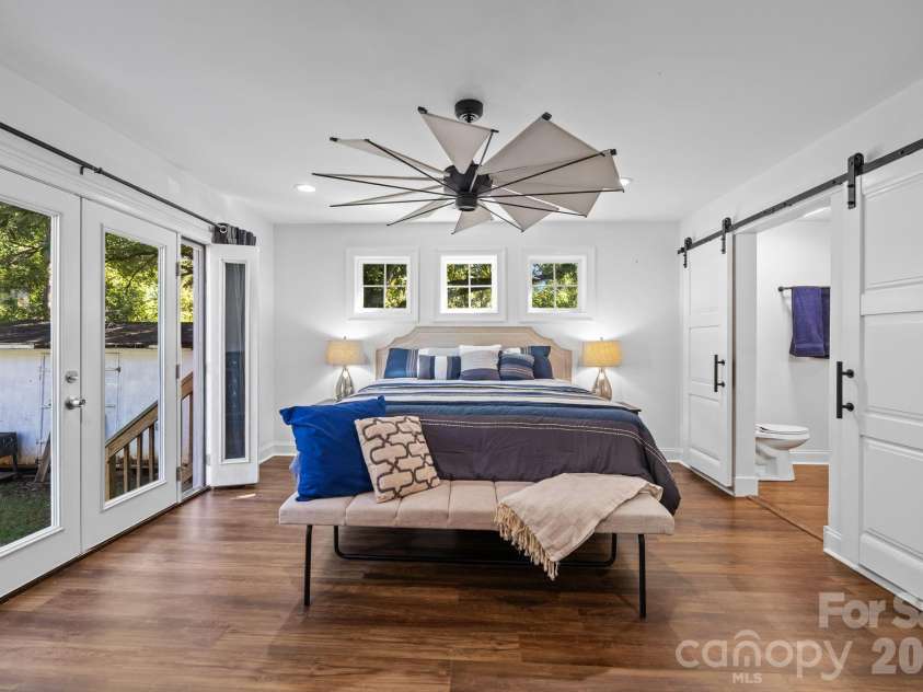 1501 Herrin Avenue, Charlotte, NC 28205.  MLS# CAR4318166, YatesRealty ID 3405. 