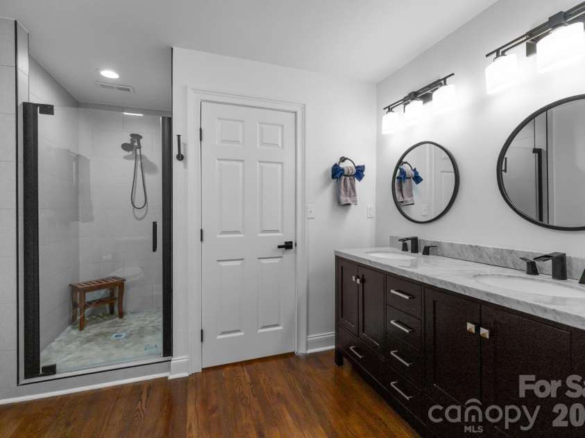 1501 Herrin Avenue, Charlotte, NC 28205.  MLS# CAR4318166, YatesRealty ID 3405. 