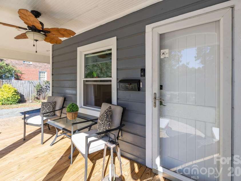 1501 Herrin Avenue, Charlotte, NC 28205.  MLS# CAR4318166, YatesRealty ID 3405. 
