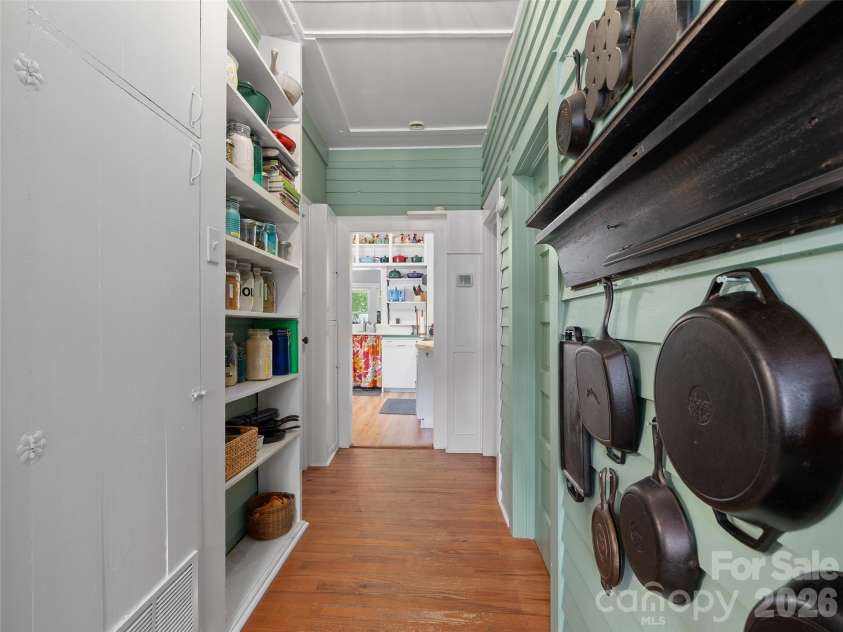 15 Craig Circle, Asheville, NC 28805.  MLS# CAR4395513, YatesRealty ID 34050. Hall with character and charm