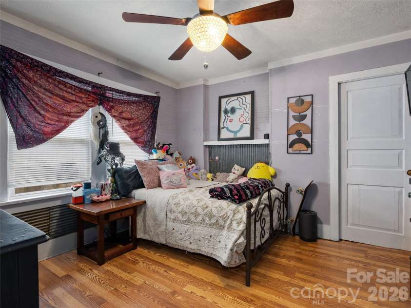 15 Craig Circle, Asheville, NC 28805.  MLS# CAR4395513, YatesRealty ID 34050. Second bedroom