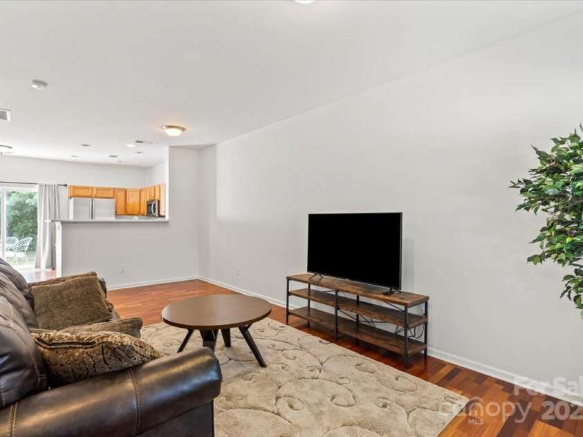 11649 Coddington Ridge Drive, Charlotte, NC 28214.  MLS# CAR4278753, YatesRealty ID 34051. 