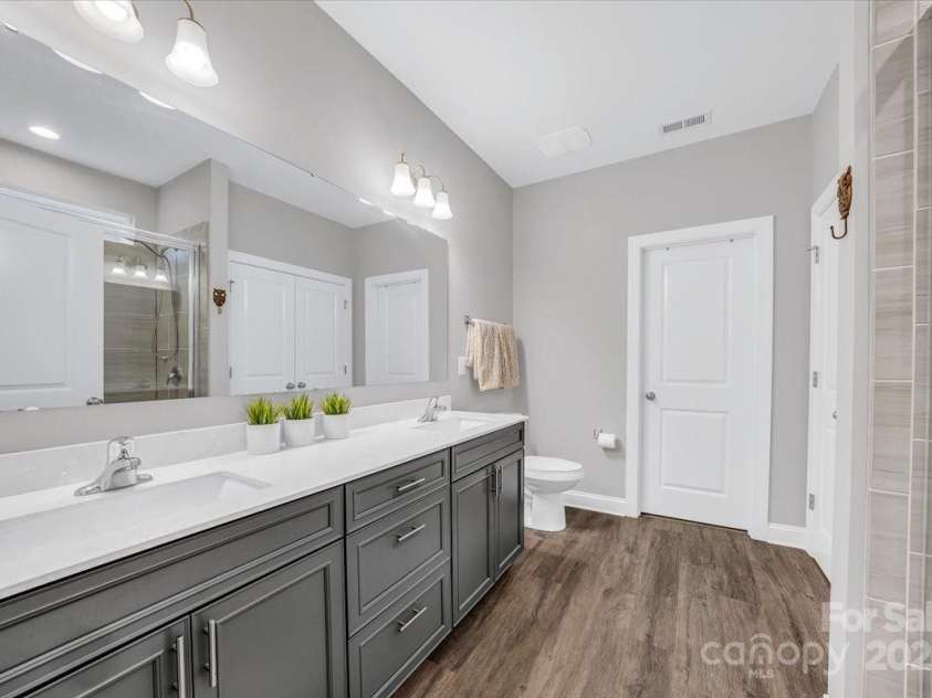 172 Caversham Drive, Mooresville, NC 28115.  MLS# CAR4287322, YatesRealty ID 34052. 