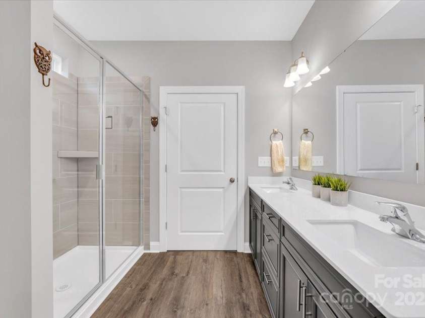 172 Caversham Drive, Mooresville, NC 28115.  MLS# CAR4287322, YatesRealty ID 34052. 