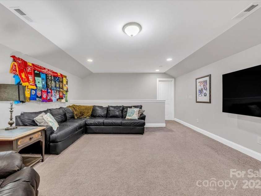 172 Caversham Drive, Mooresville, NC 28115.  MLS# CAR4287322, YatesRealty ID 34052. 