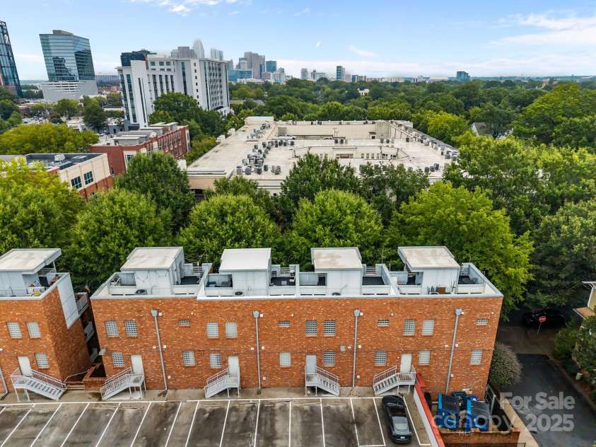 226 Magnolia Avenue, Charlotte, NC 28203.  MLS# CAR4291982, YatesRealty ID 34053. 