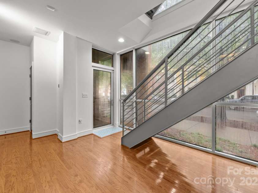 226 Magnolia Avenue, Charlotte, NC 28203.  MLS# CAR4291982, YatesRealty ID 34053. 