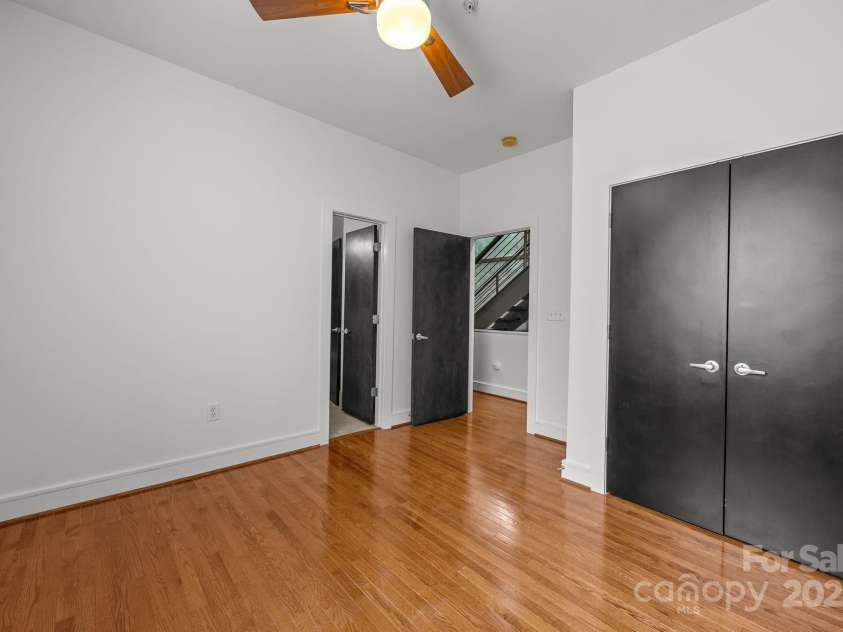 226 Magnolia Avenue, Charlotte, NC 28203.  MLS# CAR4291982, YatesRealty ID 34053. 