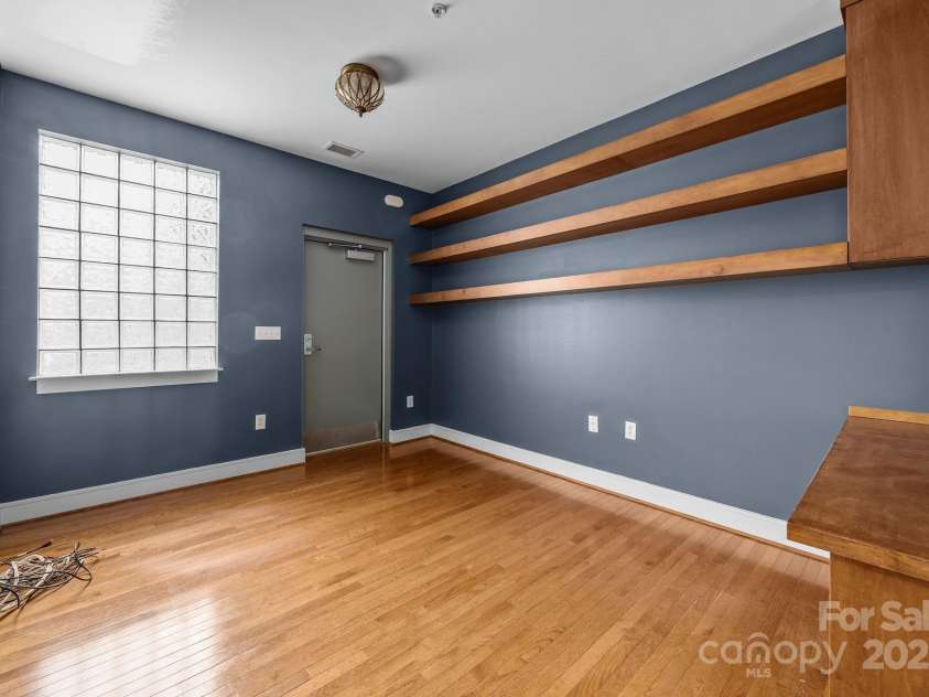 226 Magnolia Avenue, Charlotte, NC 28203.  MLS# CAR4291982, YatesRealty ID 34053. 