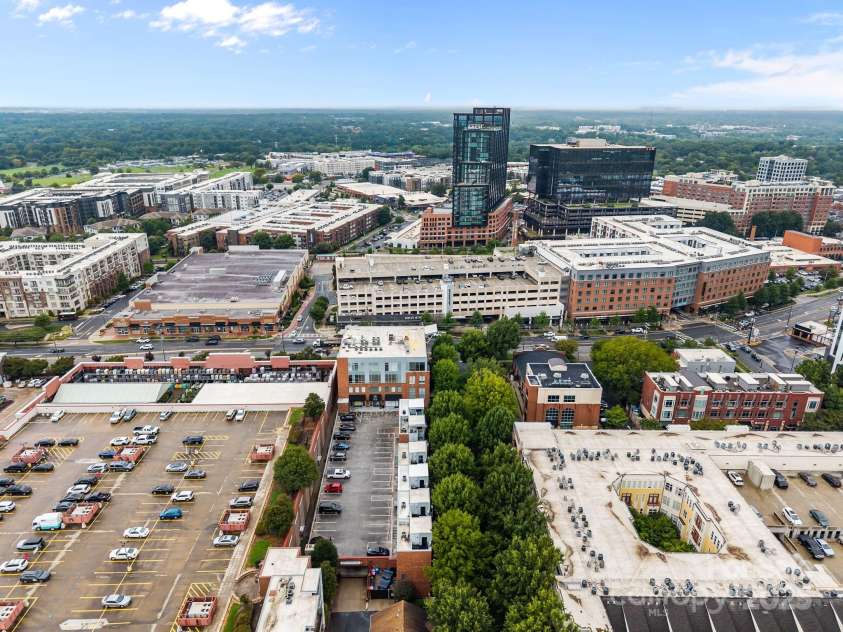 226 Magnolia Avenue, Charlotte, NC 28203.  MLS# CAR4291982, YatesRealty ID 34053. 