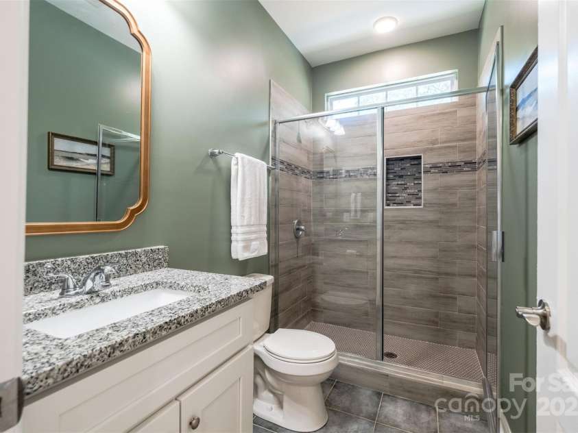 114 Keowee Circle, Indian Trail, NC 28079.  MLS# CAR4280462, YatesRealty ID 34056. Hall Bath between Secondary Bedrooms