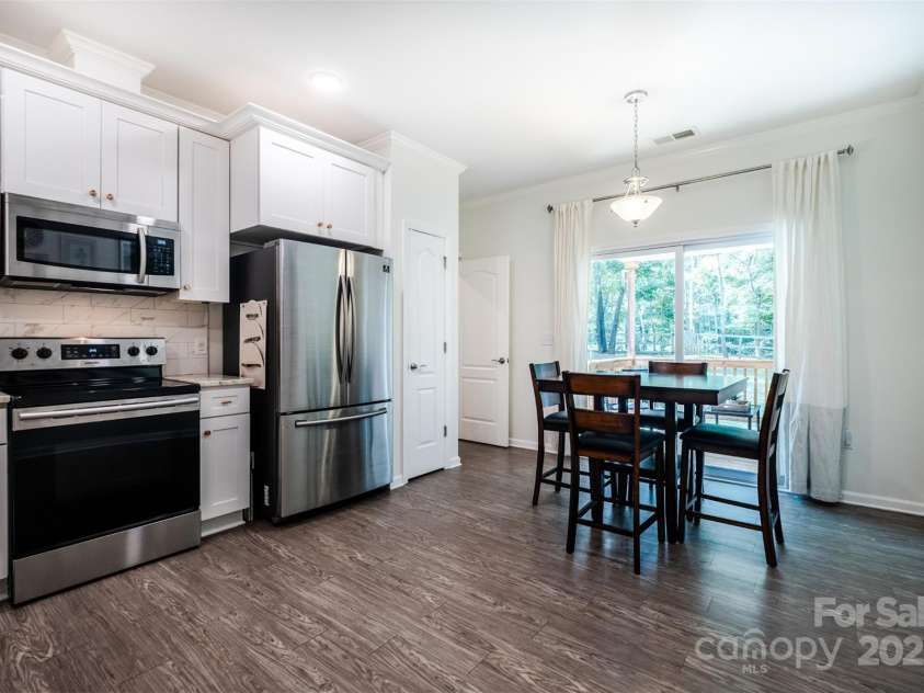 114 Keowee Circle, Indian Trail, NC 28079.  MLS# CAR4280462, YatesRealty ID 34056. Kitchen & Dining Area