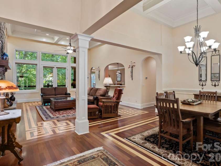 132 Pinnacle Peak Lane, Flat Rock, NC 28731.  MLS# CAR4398546, YatesRealty ID 34056. 