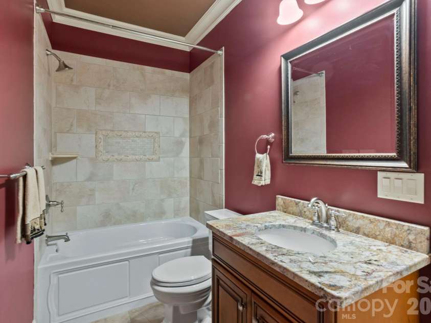 132 Pinnacle Peak Lane, Flat Rock, NC 28731.  MLS# CAR4398546, YatesRealty ID 34056. 
