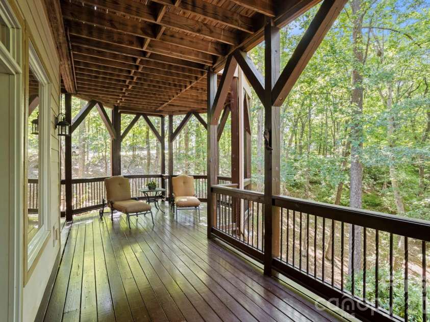 132 Pinnacle Peak Lane, Flat Rock, NC 28731.  MLS# CAR4398546, YatesRealty ID 34056. 