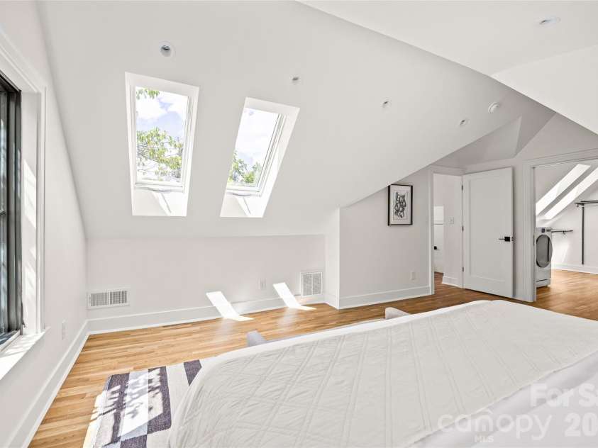 2509 Belvedere Avenue, Charlotte, NC 28205.  MLS# CAR4396989, YatesRealty ID 34057. 