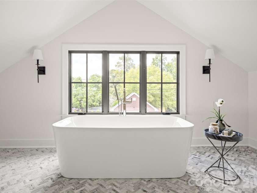2509 Belvedere Avenue, Charlotte, NC 28205.  MLS# CAR4396989, YatesRealty ID 34057. 