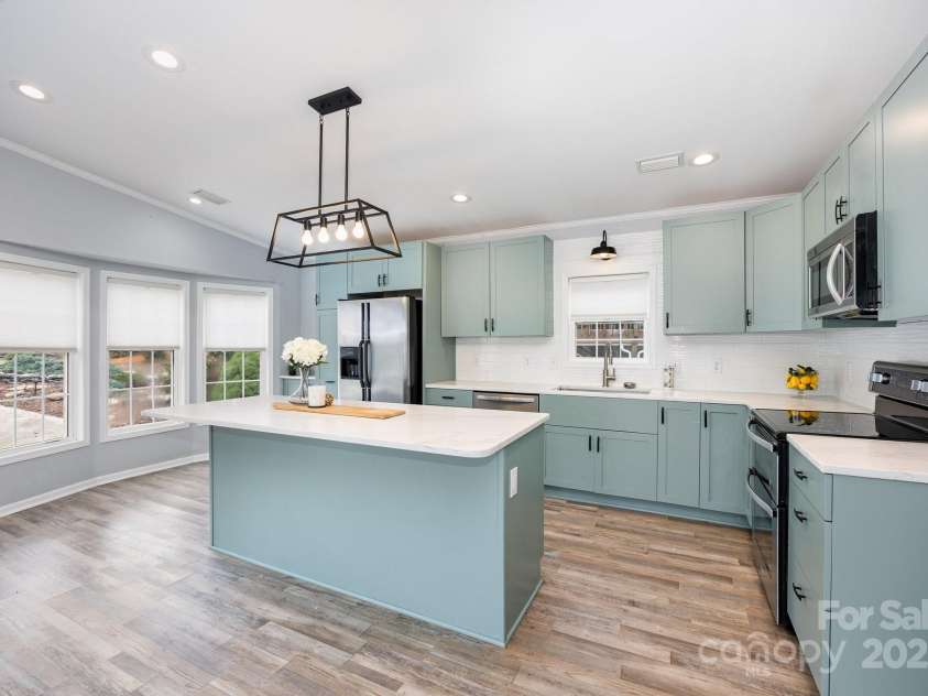 115 Trails End Lane, New London, NC 28127.  MLS# CAR4281214, YatesRealty ID 34059. 