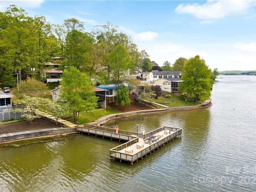 115 Trails End Lane, New London, NC 28127.  MLS# CAR4281214, YatesRealty ID 34059. Fishing Pier