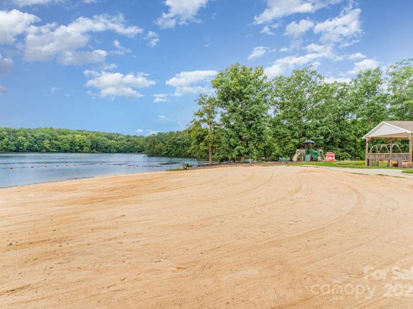 115 Trails End Lane, New London, NC 28127.  MLS# CAR4281214, YatesRealty ID 34059. Sandy Beach