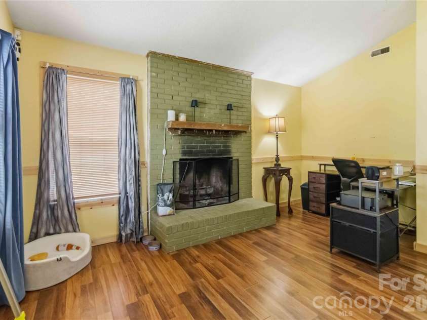 978 Southland Drive, Rock Hill, SC 29730.  MLS# CAR4390104, YatesRealty ID 34059. 