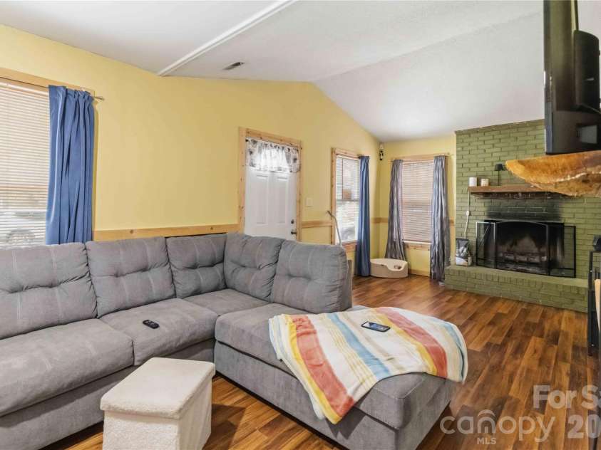 978 Southland Drive, Rock Hill, SC 29730.  MLS# CAR4390104, YatesRealty ID 34059. 