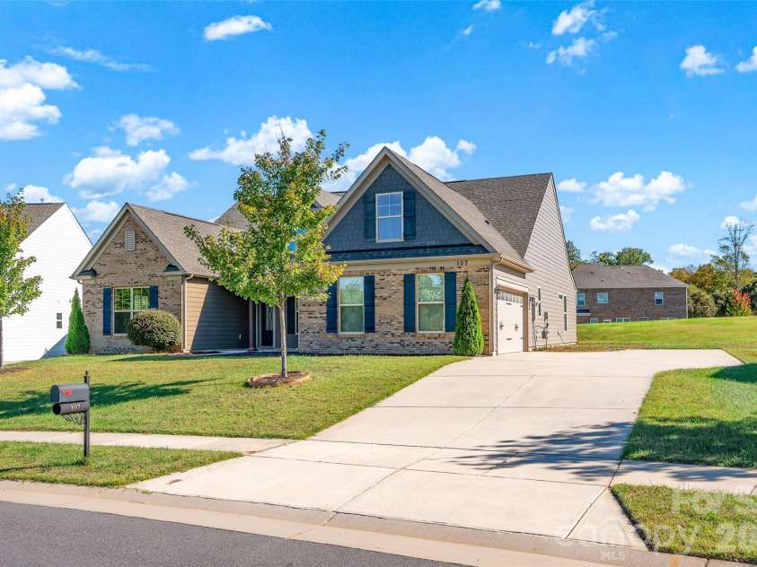 107 Morden Loop, Mooresville, NC 28115.  MLS# CAR4312852, YatesRealty ID 3406. 