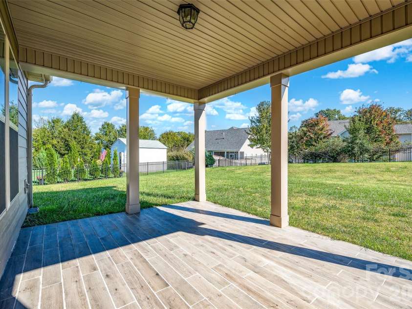 107 Morden Loop, Mooresville, NC 28115.  MLS# CAR4312852, YatesRealty ID 3406. 